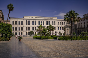 Similar image 22734108