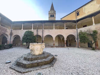Similar image 22729079