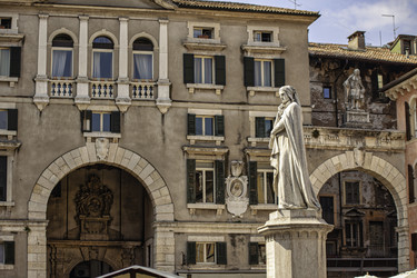 Similar image 22729081