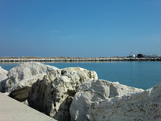Similar image 22729010
