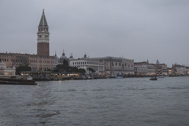 Similar image 22693499