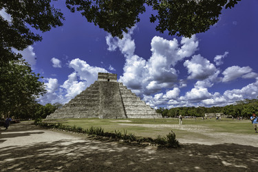 Similar image 22680026