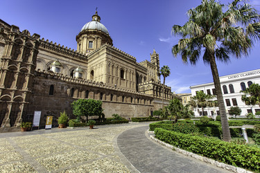 Similar image 22680013