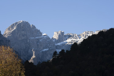 Similar image 22694039