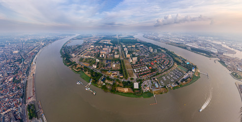 Similar image 22689336
