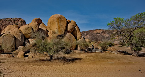 Similar image 22738800