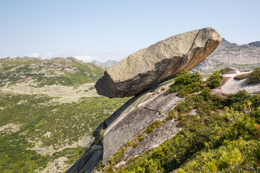Similar image 22758862