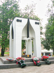 Памятник Великой Отечественной войны. Владимирская область, Суздаль. Мемориал "Вечный огонь" в память суздальцев, погибшим в годы Великой Отечественной войны - Sveetlana