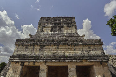 The majestic temple of the warriors standing tall in chichén itzá - Pippocarlot