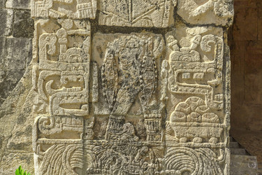 Ancient mayan carvings depicting deities and rituals at chichén itzá - Pippocarlot