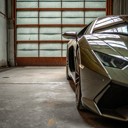 Lamborghini Revuelto RZ в промышленных условиях. Генеративный ИИ - RomanZ