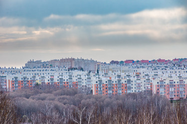 Город, скрытый за лесом весной - dkorostilev78