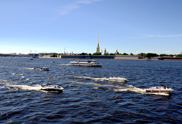 Городской пейзаж с катерами. Вид на Петропавловскую крепость. Санкт-Петербург - Zauberfloten