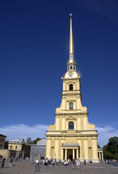 Петропавловский собор со шпилем в Санкт-Петербурге - Zauberfloten