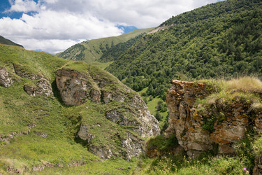 В горах Кавказа летним днем. Чеченская республика - kostya6969