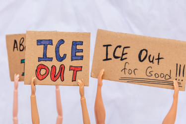 Серия протестов ICE Out в Соединенных Штатах против действий Иммиграционной и таможенной службы - Matroskin