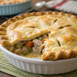 Домашний куриный пирог с хрустящей корочкой и начинкой. Генеративный искусственный интеллект - RomanZ