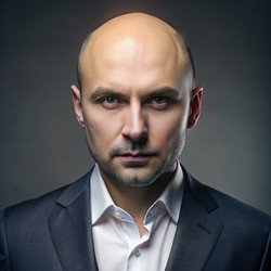 Серьезный портрет мужчины средних лет в официальной одежде. Генеративный искусственный интеллект - RomanZ