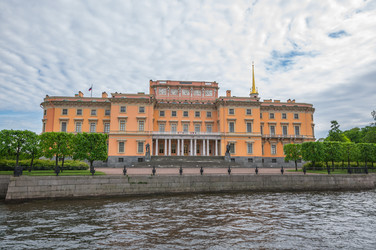 Михайловский замок в Санкт-Петербурге - gumbao