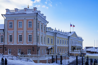 Городской пейзаж. Северный корпус пушечного двора. Казанский кремль. Казань. Республика Татарстан - kasbes
