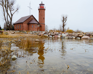 Полесск, Калининградская область, Россия, 10 октября 2024 — Старый маяк в деревне Заливино - DM131