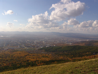 Вид с горнолыжного комплекса «Горный воздух». на город. Сахалин. View of the ski complex "Gorny Vozduh". Sakhalin. (marka) - marka
