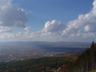 Вид с горнолыжного комплекса «Горный воздух». на город. Сахалин. View of the ski complex "Gorny Vozduh". Sakhalin. (marka) - marka