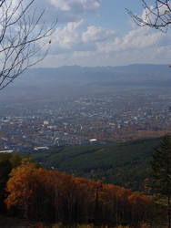 Вид с горнолыжного комплекса «Горный воздух». на город. Сахалин. View of the ski complex "Gorny Vozduh". Sakhalin. (marka) - marka