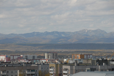Южно-Сахалинск.  Восточная часть города. Вид с ул. Есенина. Сахалин. (архивное 2007 г.) Sakhalin. (marka) - marka