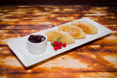 Вкусные чизкейки в панировке с джемом и ягодами смородины на завтрак - Kathleen77