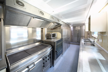 ТВЕРЬ - 5 июня 2013 года: Кухонная мебель в поезде - paha_l