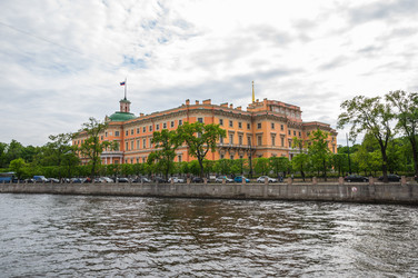 Михайловский замок в Санкт-Петербурге - gumbao