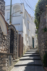 Италия. Остров Капри. Узкие улочки старого города.
Italy. Capri Island. Narrow Streets of Old Town - ffoto-graff