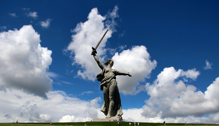 Скульптура "Родина-мать зовет!" на Мамаевом Кургане. Волгоград. Июнь 2026г - Zauberfloten