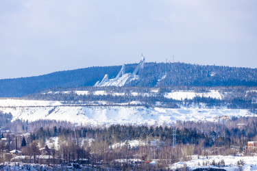 Комплекс трамплинов на горе Долгая в Нижнем Тагиле - vale