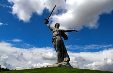 Скульптура "Родина-мать зовет!" на Мамаевом Кургане. Волгоград. Июнь 2026г - Zauberfloten
