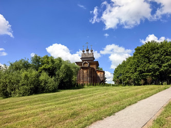 Церковь Святого Георгия Победоносца (1685 год постройки) памятник деревянного зодчества севернорусской архитектуры, перевезенный из Архангельской области в музей-заповедник «Коломенское» в Москве - Denis_GDA