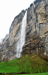 Водопад в Интерлакене, Швейцария - alekskai