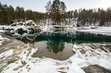 Зимнее озеро, не замерзающее - gumbao