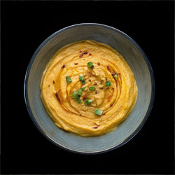 Вкусный сливочный соус с травами и специями. Генеративный искусственный интеллект - RomanZ