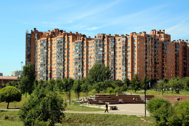 Городской пейзаж с парком Оккервиль в Кудрово. Ленинградская область. Июль 2026г - Zauberfloten