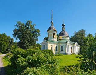 Троицкая церковь в Гостилицах, Ленинградская область, летний вид - Prokrida