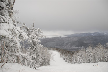 Горнолыжный комплекс «Горный воздух» зимой. Сахалин. View of the ski complex "Gorny Vozduh". Sakhalin. (marka) - marka