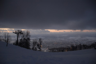 Горнолыжный комплекс «Горный воздух» зимой. Сахалин. View of the ski complex "Gorny Vozduh". Sakhalin. (marka) - marka