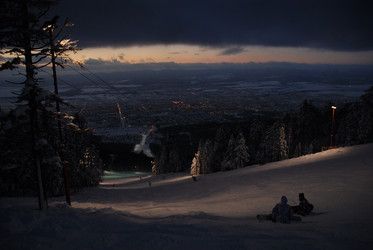 Горнолыжный комплекс «Горный воздух» зимой. Сахалин. View of the ski complex "Gorny Vozduh". Sakhalin. (marka) - marka