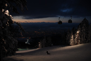 Горнолыжный комплекс «Горный воздух» зимой. Сахалин. View of the ski complex "Gorny Vozduh". Sakhalin. (marka) - marka
