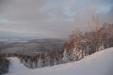 Горнолыжный комплекс «Горный воздух» зимой. Сахалин. View of the ski complex "Gorny Vozduh". Sakhalin. (marka) - marka