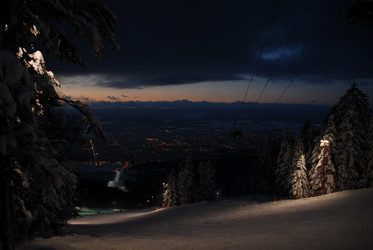 Горнолыжный комплекс «Горный воздух» зимой. Сахалин. View of the ski complex "Gorny Vozduh". Sakhalin. (marka) - marka