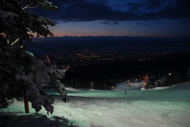 Горнолыжный комплекс «Горный воздух» зимой. Сахалин. View of the ski complex "Gorny Vozduh". Sakhalin. (marka) - marka
