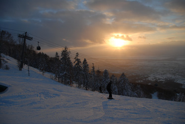 Горнолыжный комплекс «Горный воздух» зимой. Сахалин. View of the ski complex "Gorny Vozduh". Sakhalin. (marka) - marka